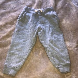 Grey polo pants with side pockets